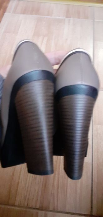 Туфли , мешти...