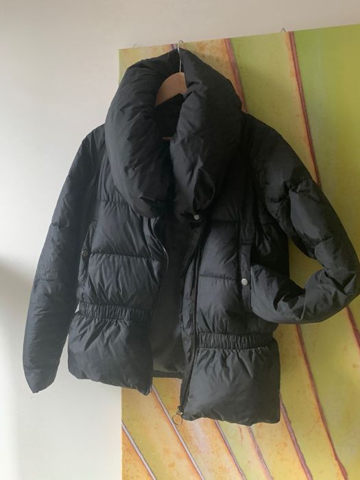 Kurtka puchowa LEVIS damska