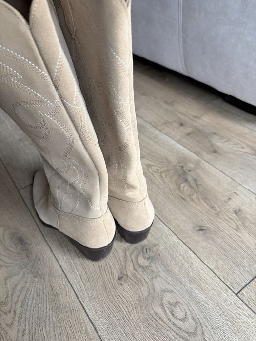 Чоботи козаки Stradivarius