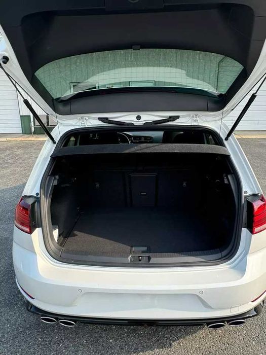 2019 Volkswagen Golf R