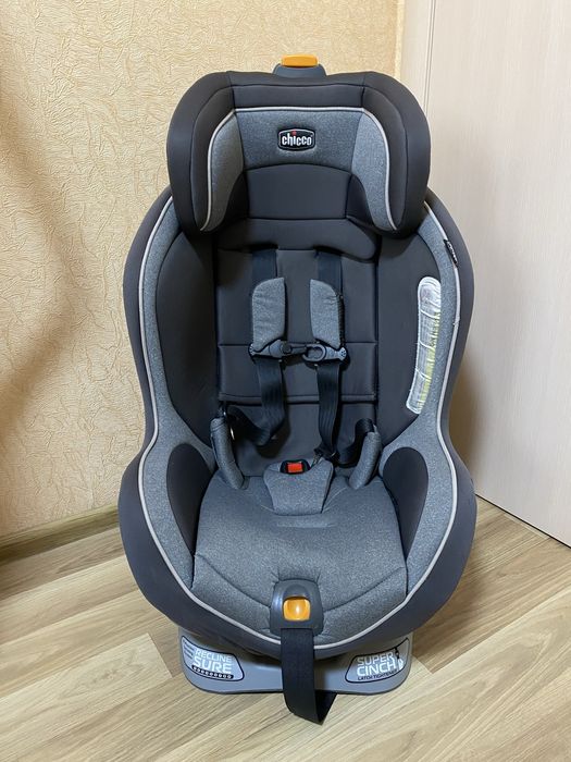 Автокресло Chicco Nextfit с 2,5 до 30 кг, с рождения до 8 лет