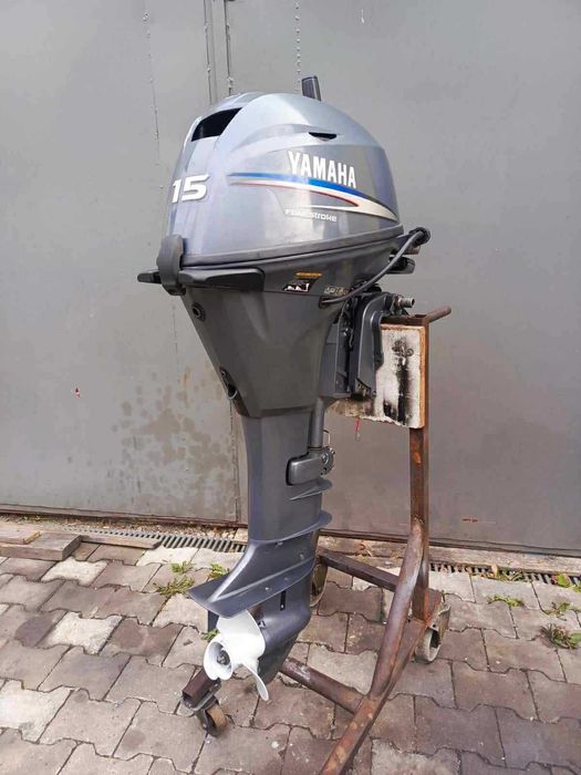 Silnik zaburtowy Yamaha 15KM, stopa L rumpel ładowanie