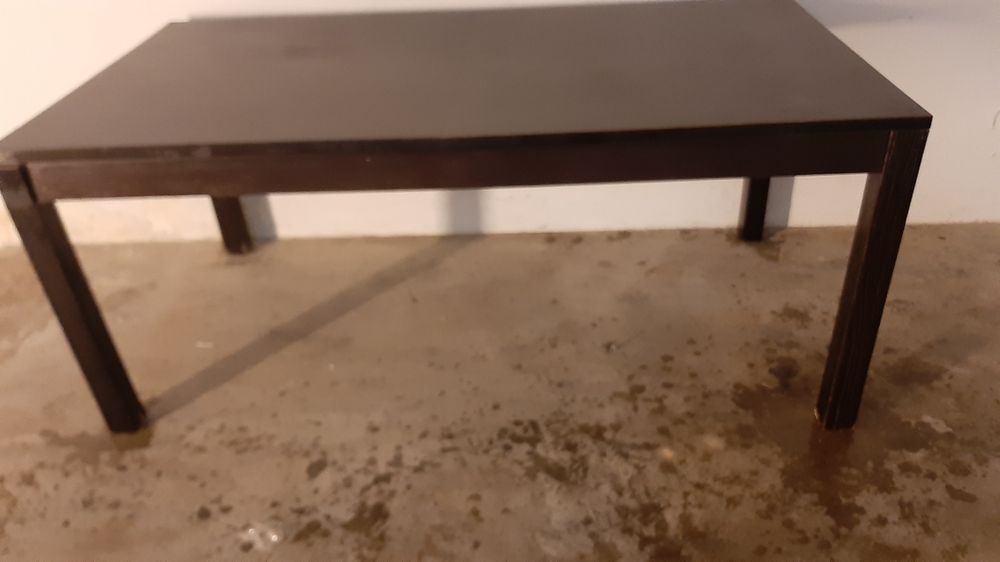 Mesa para 8 em bom estado