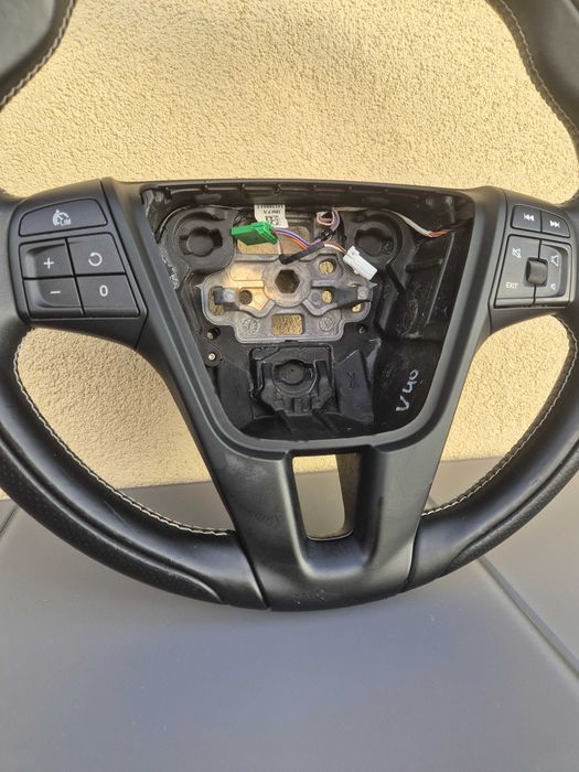Kierownica skórzana Volvo V40