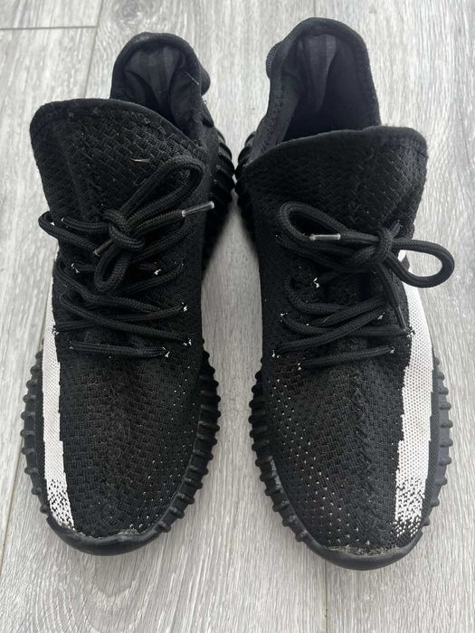 Кросівки 42 розмір