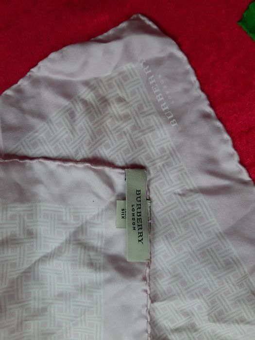 Burberry poszetki chustki 100% oryg nr seryjny prezent piękne