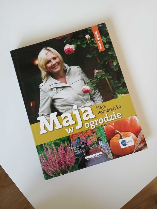 Maja w ogrodzie. Jesień/zima
