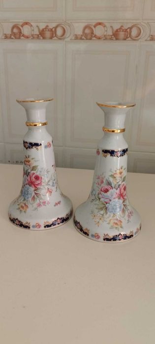 2 Castiçais Decorativos