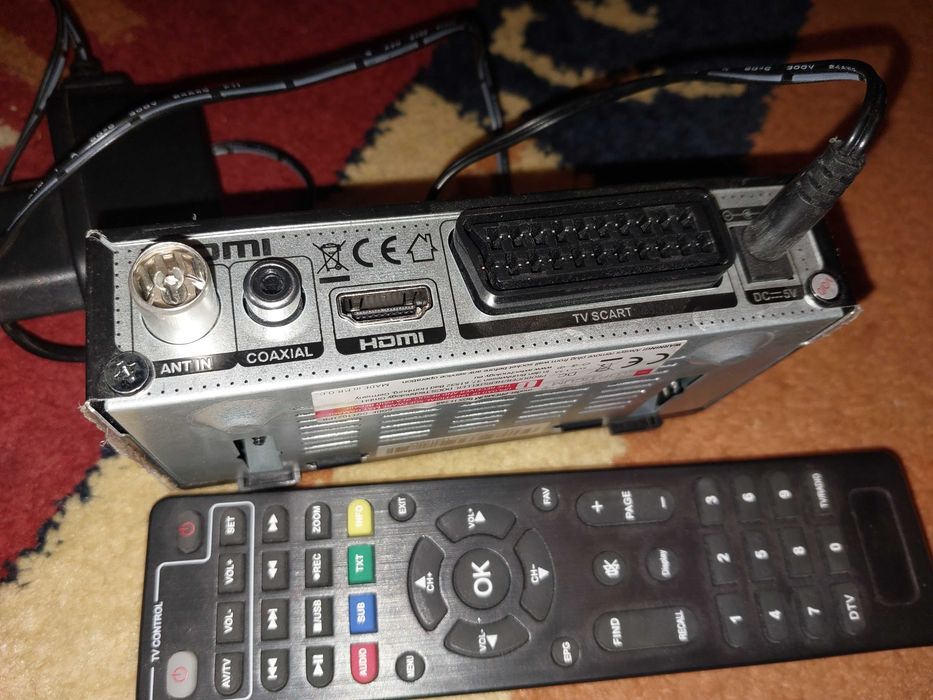 Dekoder tuner dvbt2  Opticum Premium Box