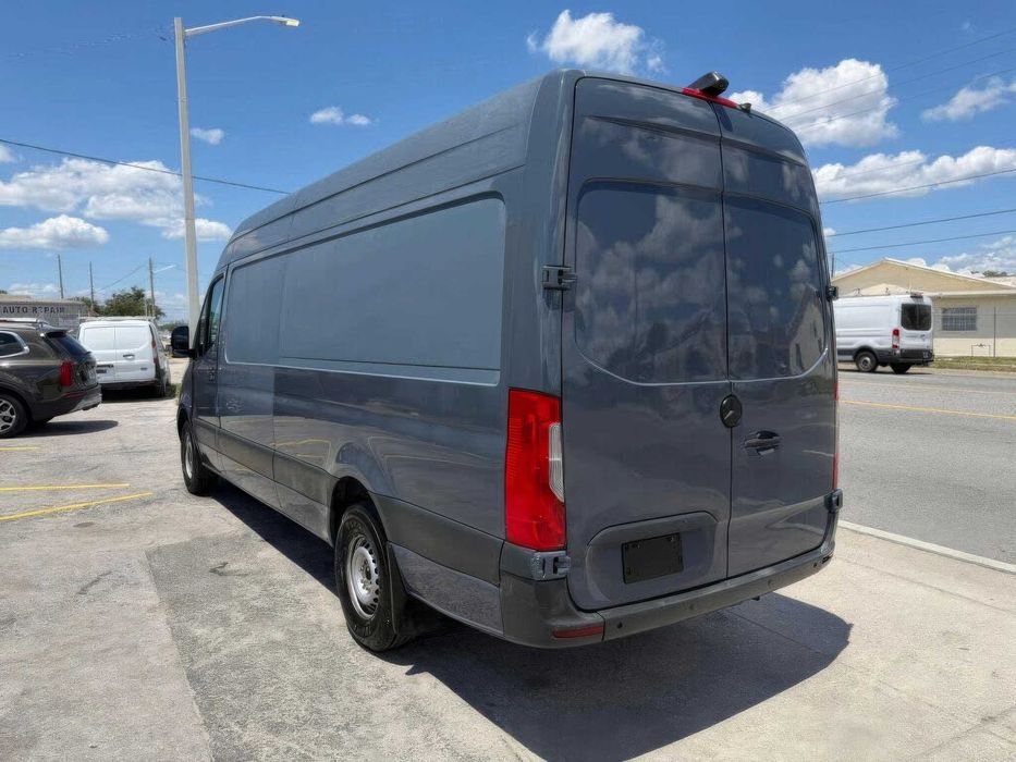 Mercedes-Benz Sprinter      2019