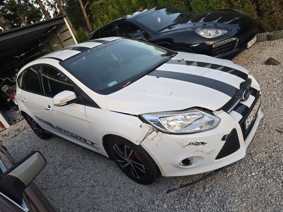 Ford Fokus 1.0 Benzyna 2013r Polski Salon!! Odpala ! Lekka Szkoda!