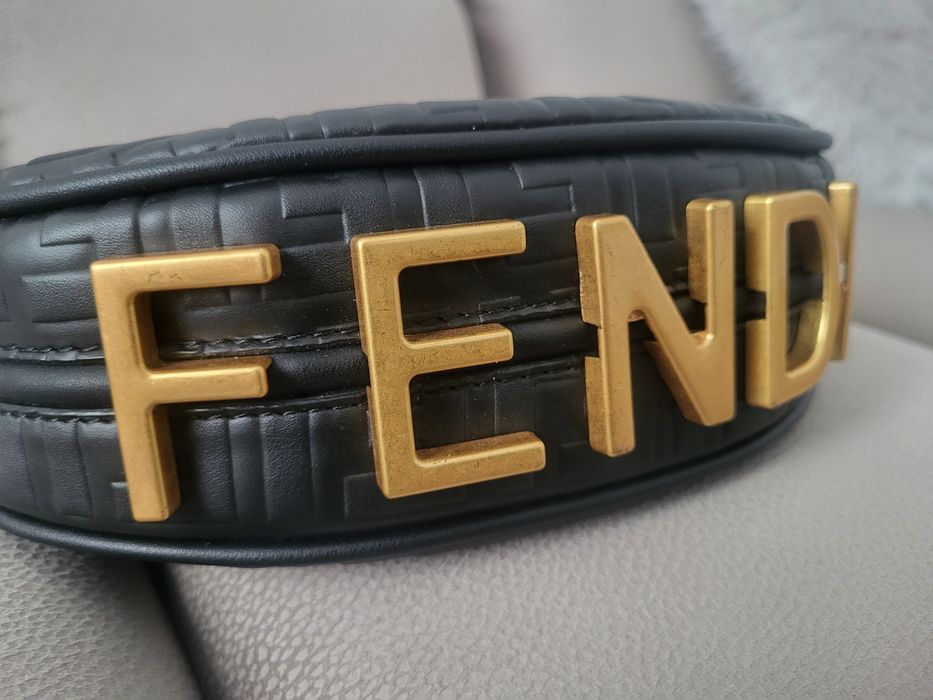 Fendi piekna torebka czarna jak nowa