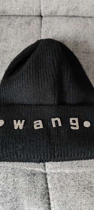 Hit Czapka beany angora włochata logo  Wang