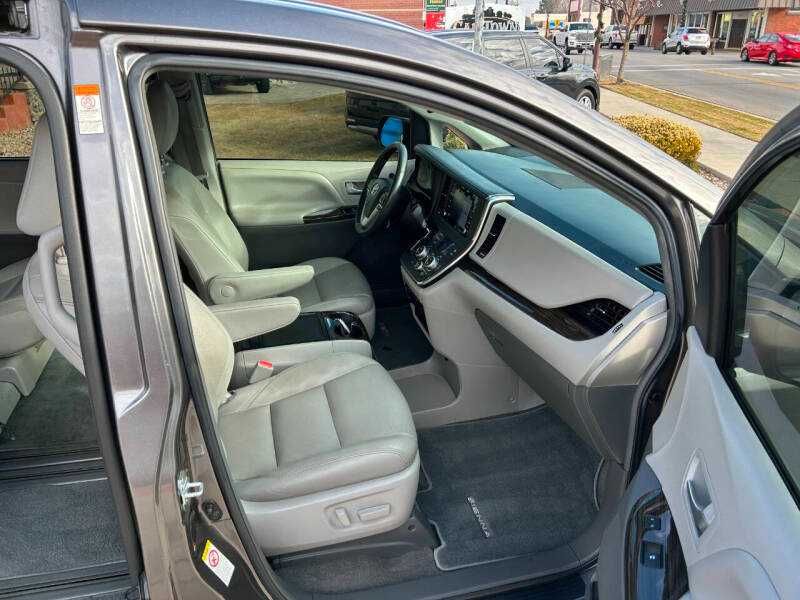 2018 Toyota Sienna