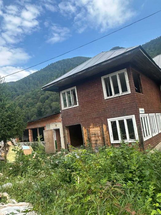 Продається турбаза Ялинка в с. Руська Мокра