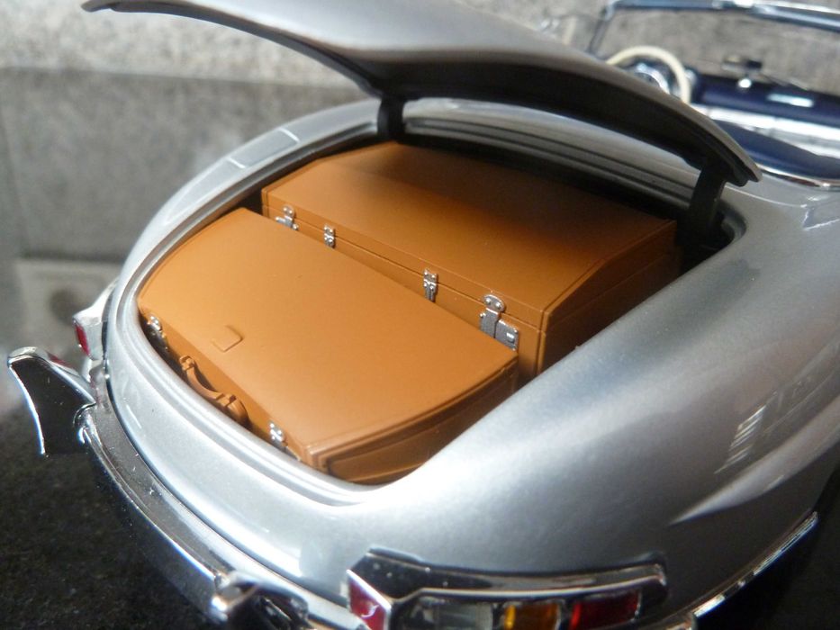 1:18 Minichamps, Mercedes-Benz 300 SL Roadster 1957, AutoArt