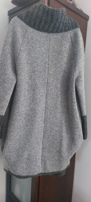 Sweter narzutka r. M
