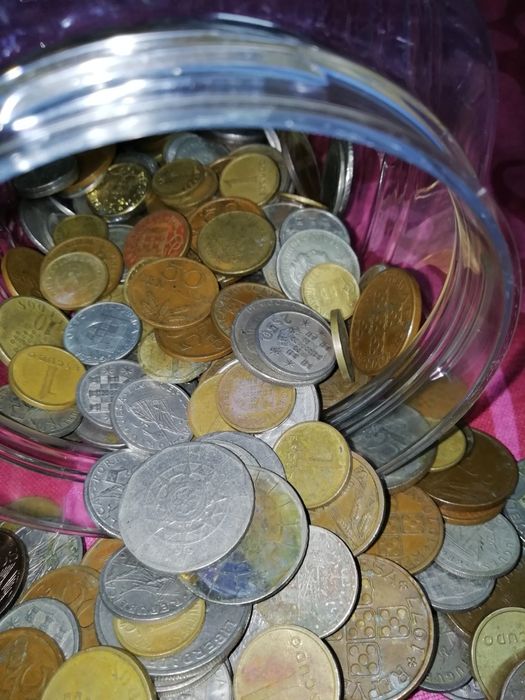 Mais de 400 moedas com muita qualidade.