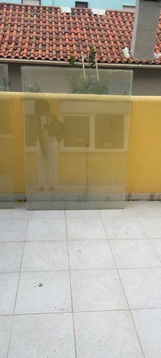 Doa-se Portas em alumínio e vidros para montras várias medidas