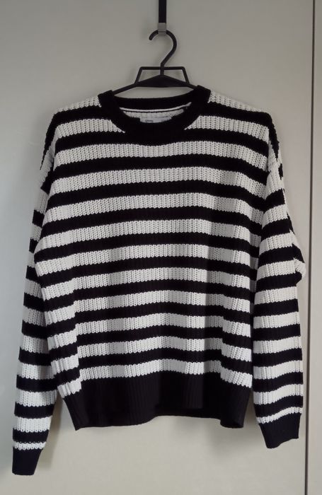Sweter damski w czarno białe paski Sinsay rozm S/M
