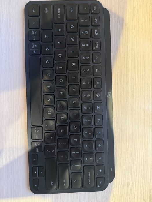Logitech mx keys mini