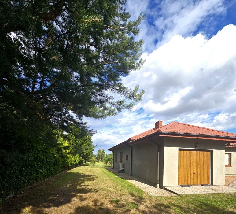 Sprzedam dom na dużej działce 1,02 ha