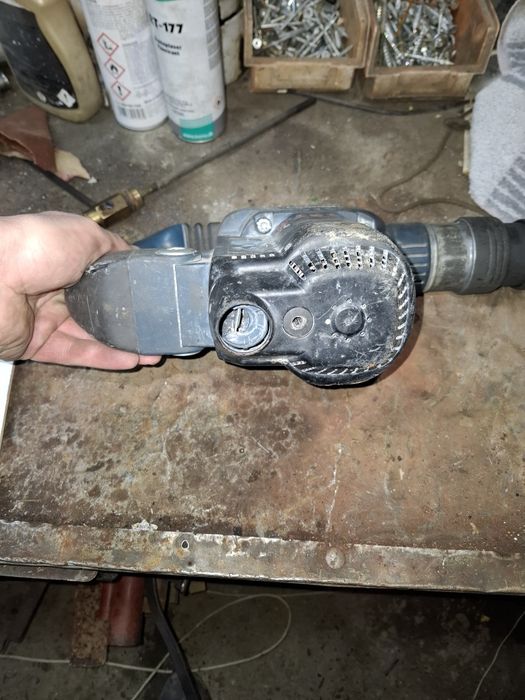 Młot udarowy Kujący BOSCH GSH 5 CE PROFESSIONAL sds Max Uszkodzony