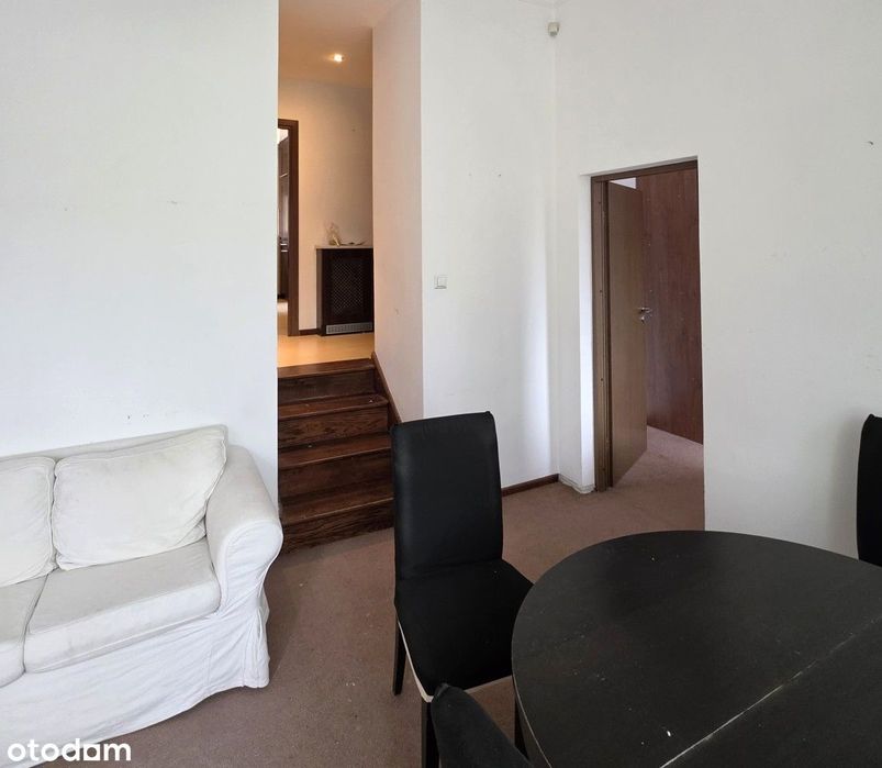 Szczawnica mieszkanie 60m2 3 pok., taras z pięknym widokiem do wejścia