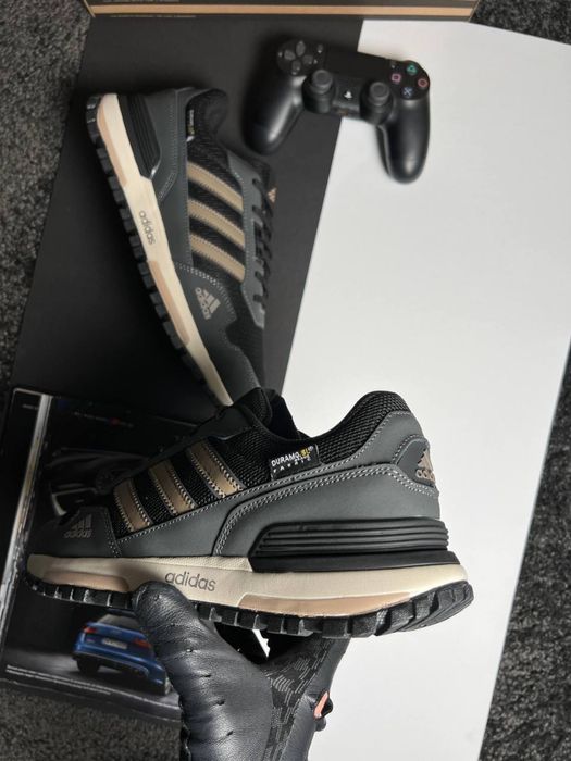 Чоловічі кросівки адідас Adidas ZX 700 Grey Black Beige [41-46]