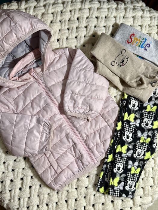 Лот речей на дівчинку