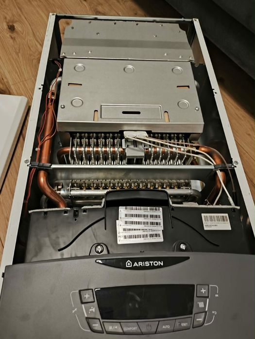 Kocioł gazowy dwufunkcyjny Ariston