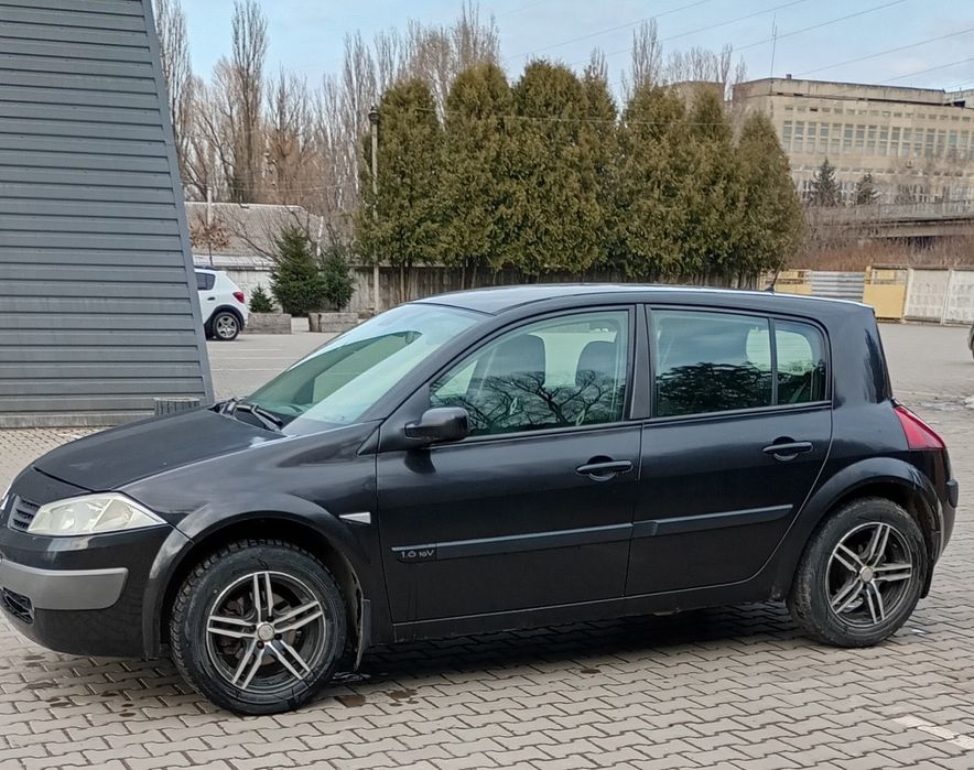 Автомобіль Рено Меган 2