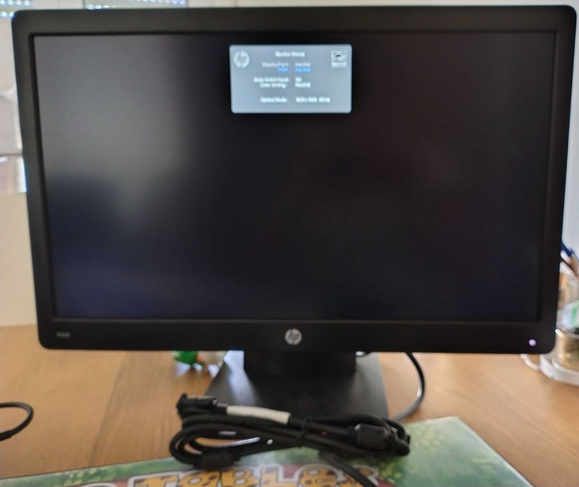 Monitor de 21,5 polegadas HP ProDisplay P223