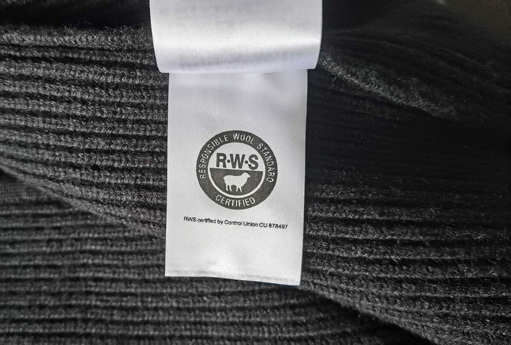 Пальто кардиган шерстяний Toteme Wool black