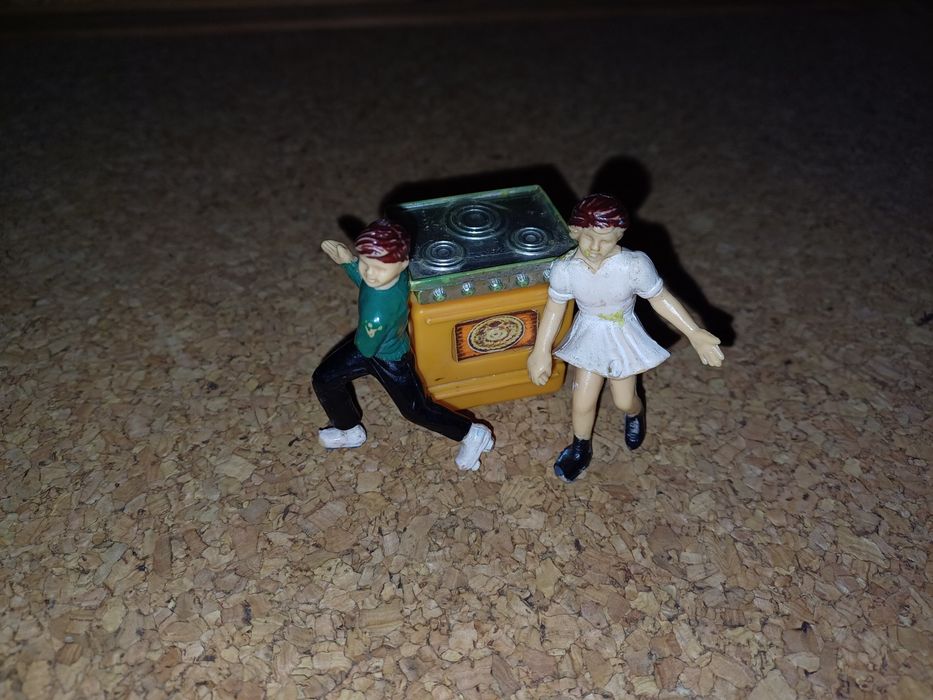 Mobília e bonecos anos 80, Vintage, antiguidade, brinquedos raros.