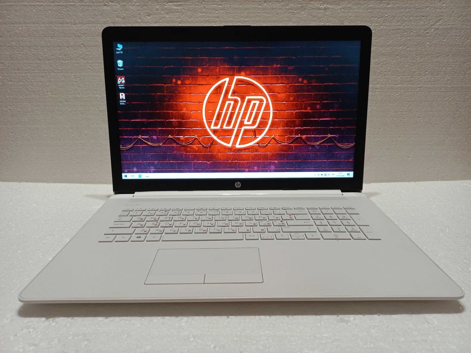 17.3" Экран!! БОЛЬШОЙ СВЕЖАК!!  HP Laptop 17  / Мощный проц 9" го покол/ Всего 1" год!!