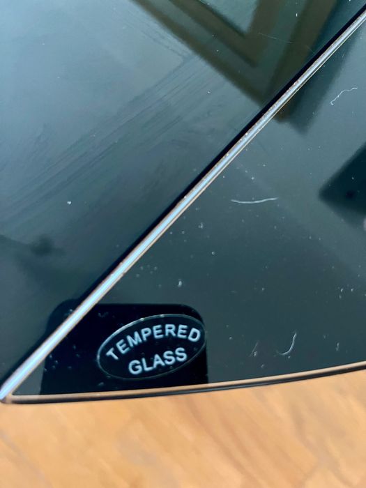 Mesa vidro preto extensível em bom estado – oportunidade