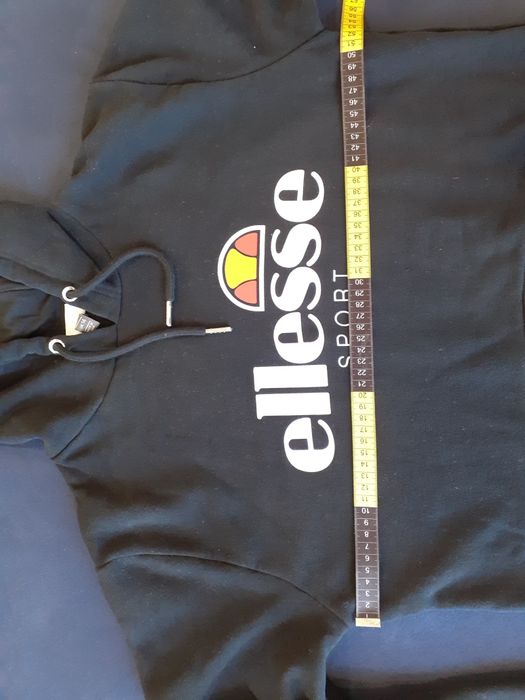 Bluza z kapturem Ellesse.