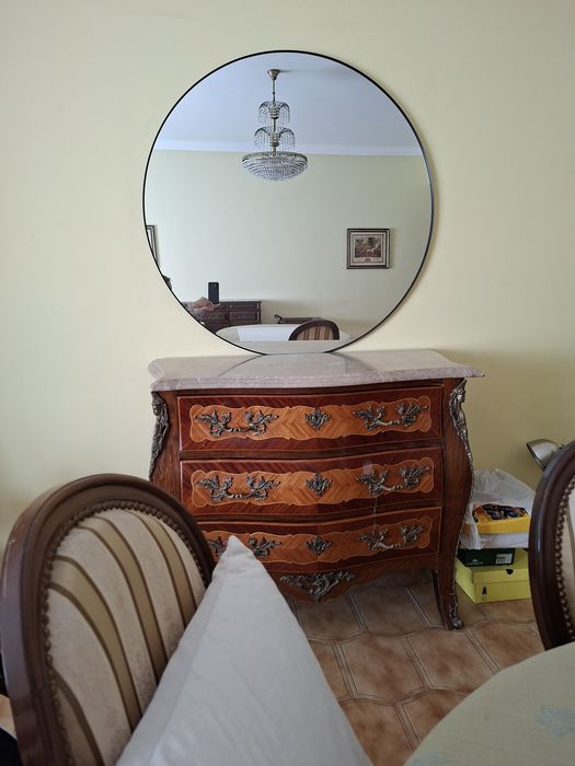 Móveis de madeira vintage 50€. Comoda de madeira folhada vintage 220€.