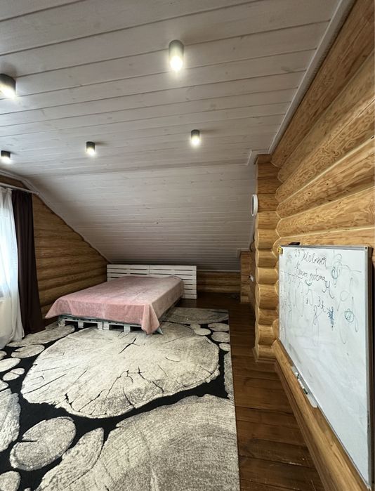 Просторий будинок у Тарасівці: зруб, 4 спальні, 7,5 соток!