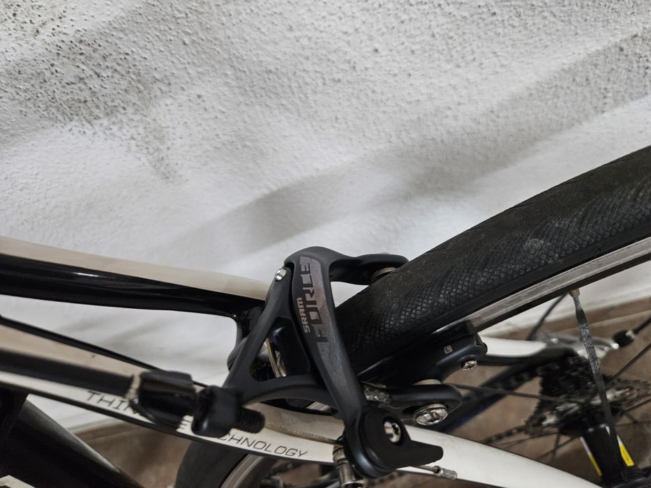 Bicicleta de estrada Cannondale Super Six carbono