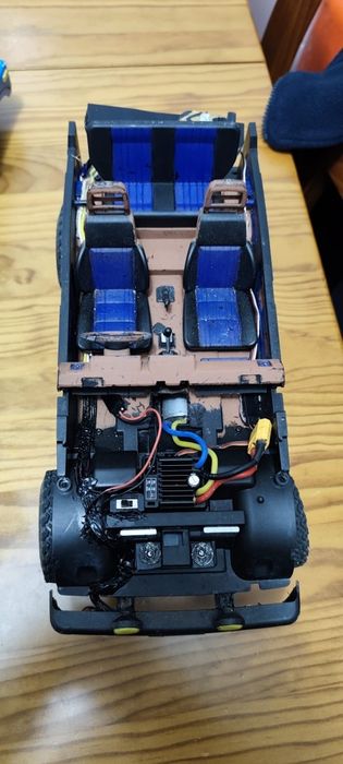 Jeep Jimmy rc escala 1/12