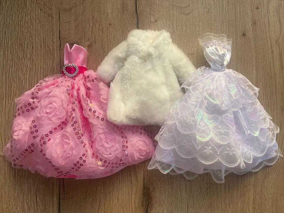 Zestaw ubranek Barbie suknia ślubna, sukienka balowa róż, foterko