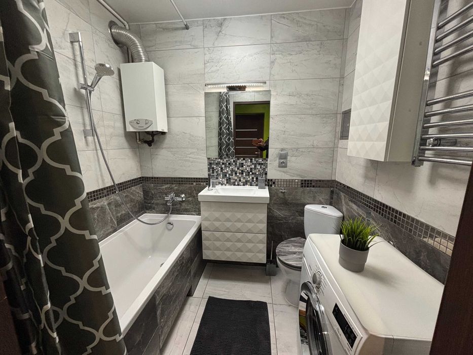 Mieszkanie z balkonem, całe umeblowane wynajmę oś. Arki Bożka