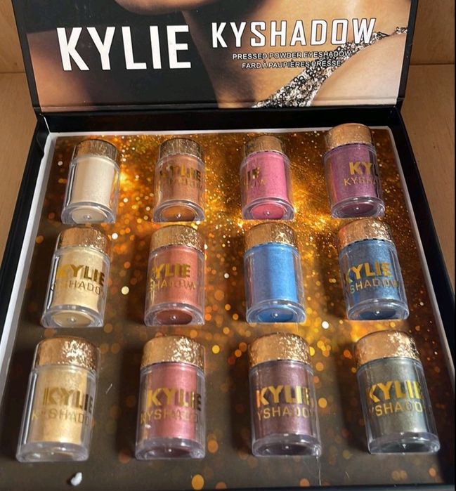 Kylie 12 pigmentów cień sypki do powiek 12 sztuk w pudełku