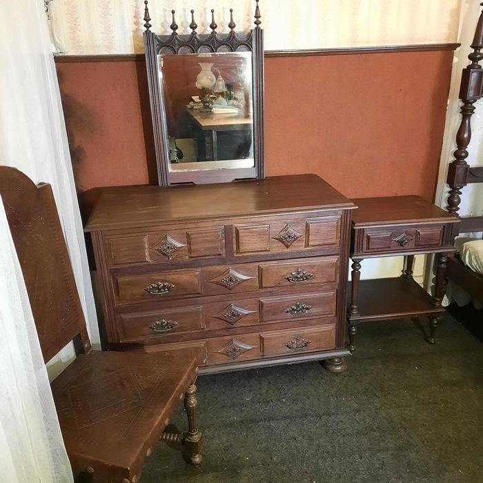 2 Mobilias de quarto  de casal iguais
