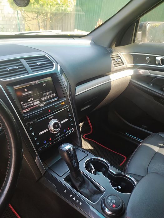 Ford Explorer Sport 2016