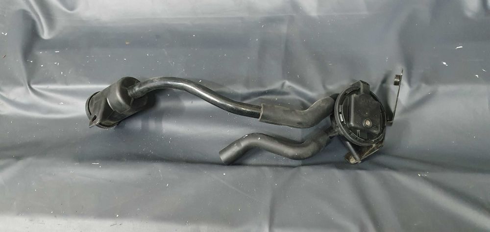 Клапан абсорбера audi: 150 $ - Кожухи та кришки двигуна Львів на Olx