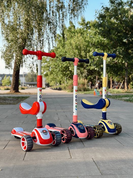 Самокат трьохколісний дитячий