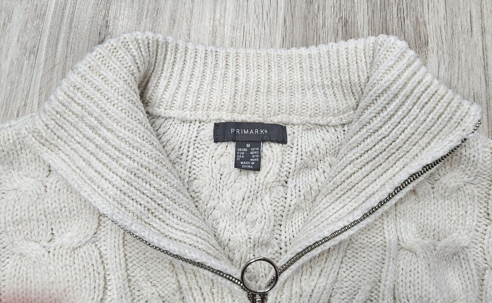 Kremowy sweter Primark m splot warkocz stójka zamek